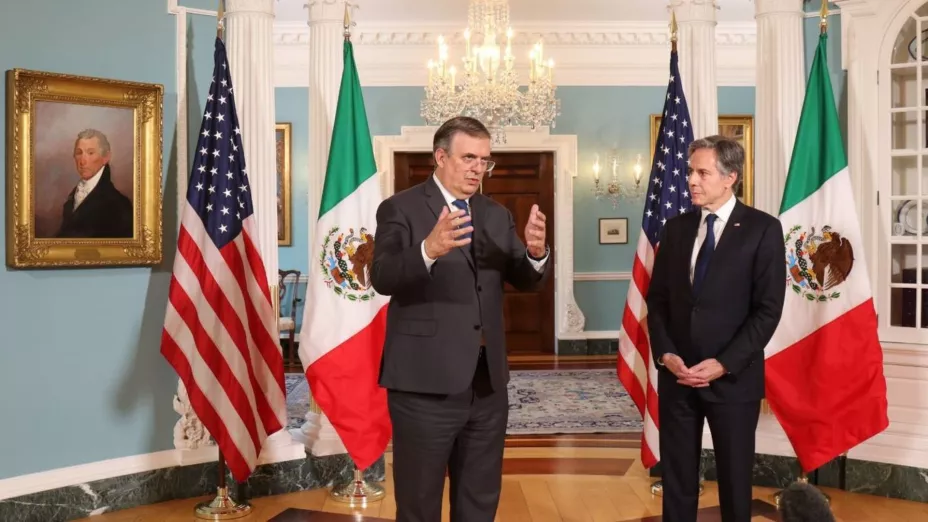 Ebrard pruebas.jpg