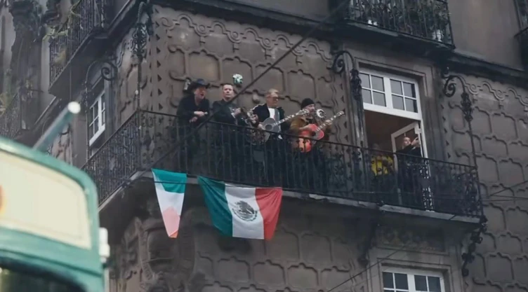 Integrantes de U2 se refugiaron de la intensa lluvia de la CDMX en casa de una familia