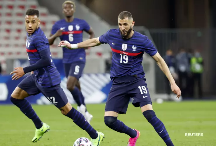Karim Benzema con la selecci&oacute;n de Francia
