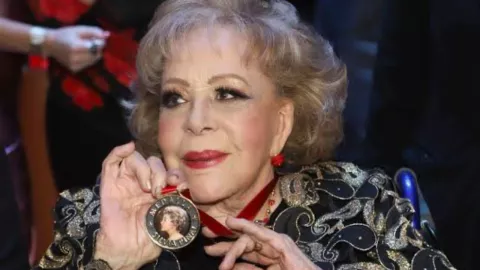 Homenaje a Silvia Pinal