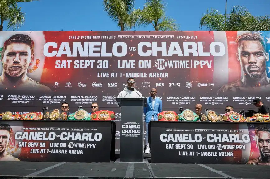 Canelo Charlo Los Angeles Box Azteca