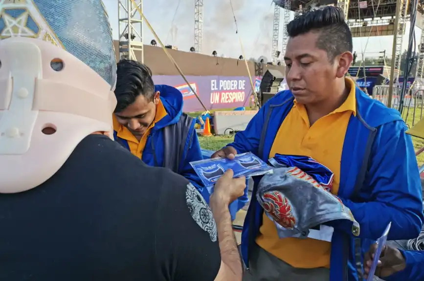 Auto Luchas AAA El poderosísimo 10