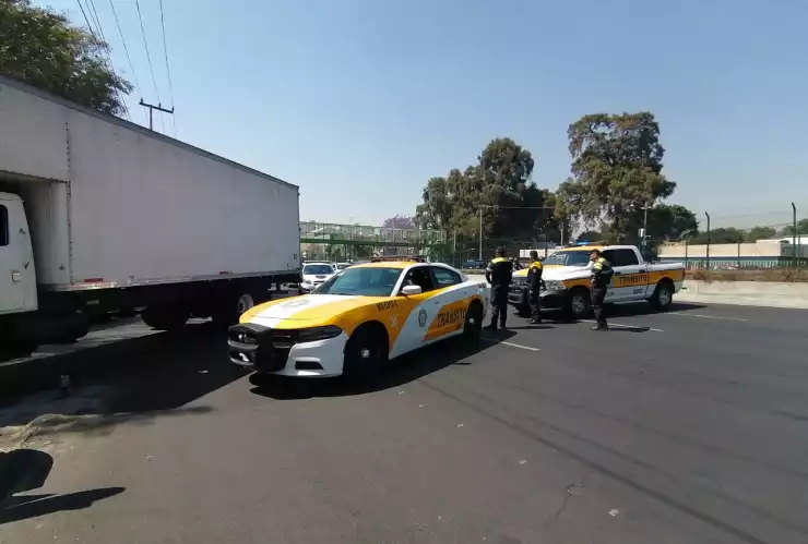 Calzada de Tlalpan bloqueada.jpeg