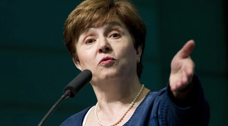 Georgieva asumirá la dirigencia del FMI ahora que la economía mundial está desacelerando y las dos economías más grandes del mundo, Estados Unidos y China, están enfrascadas en una guerra comercial. Imagen: AP