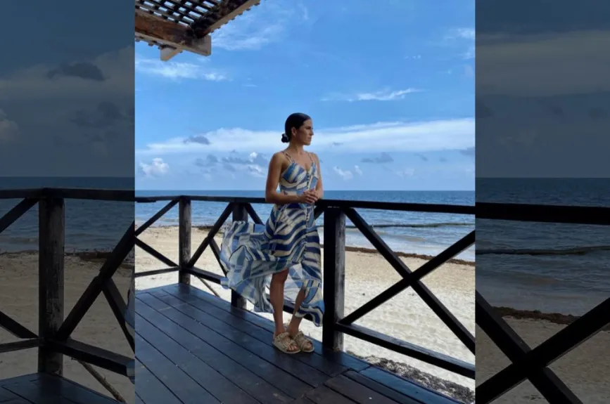 Karla en la playa.jpg
