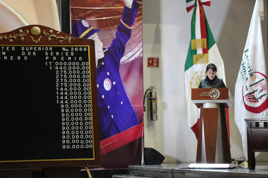 Así se vivió el sorteo conmemorativo por los 30 años de A Quien Corresponda.