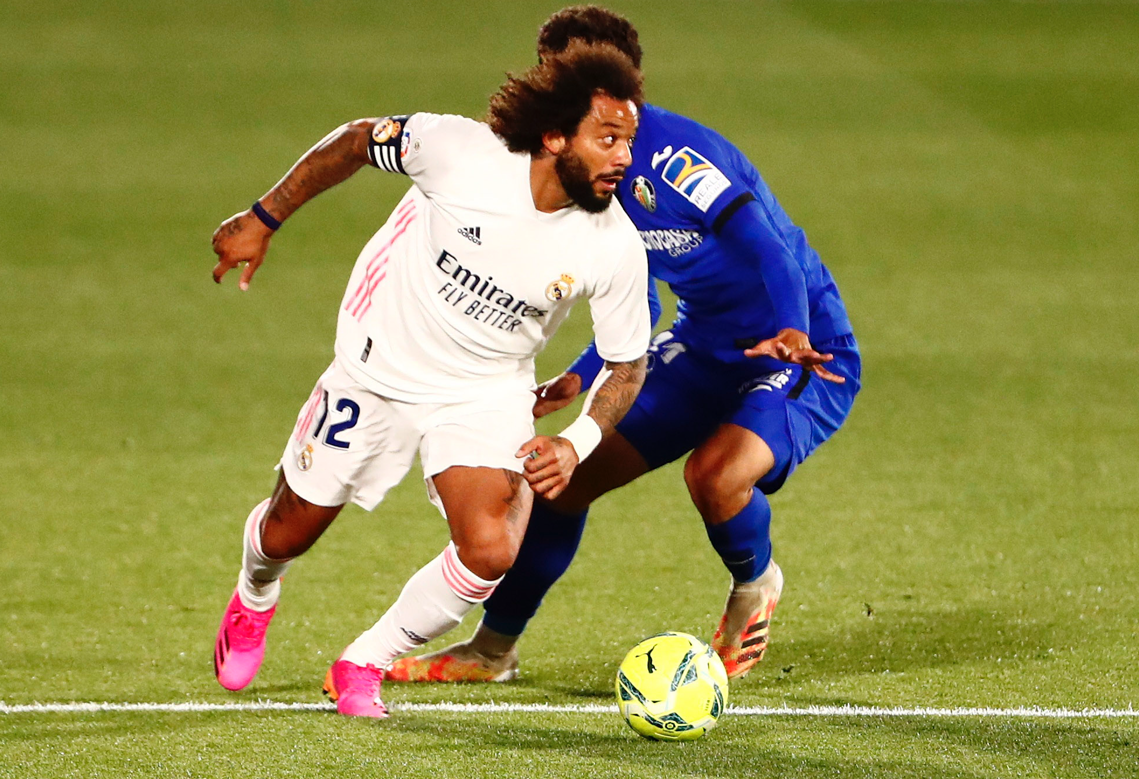 El Real Madrid deja 2 puntos y se vuelve a alejar de la cima