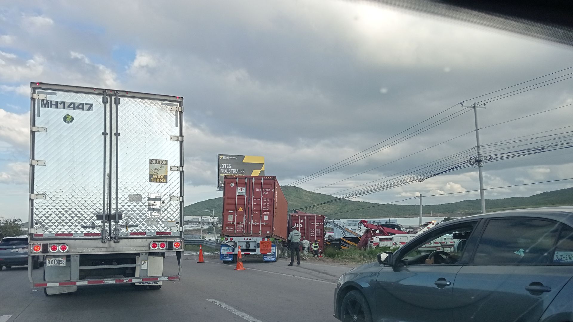 Tráfico en la México Querétaro hoy: accidente de tráileres en la ...