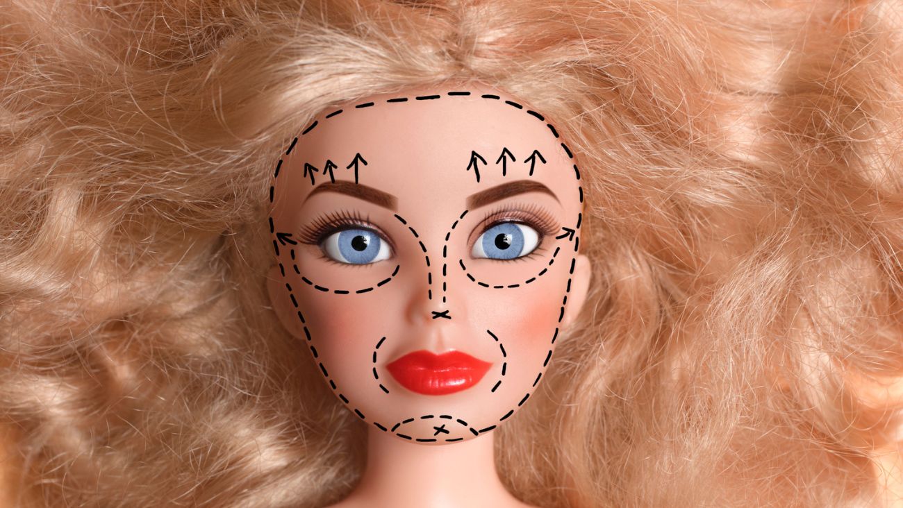 Quinceañera cambia fiesta por cirugía plástica y sufre daño cerebral en CDMX