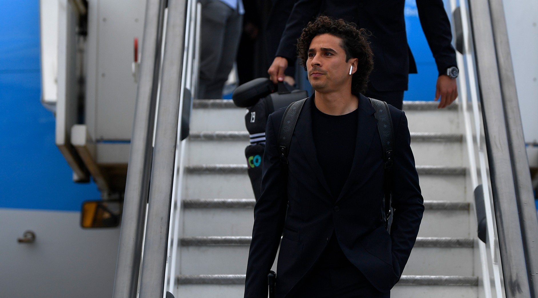 Prensa italiana condena los abucheos contra Guillermo Ochoa
