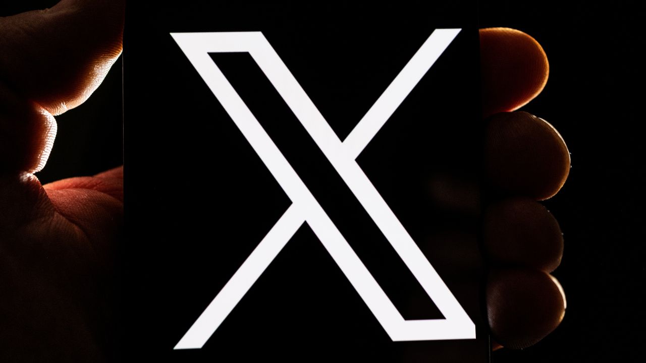 ¿Qué significa 'X', el nuevo logo de Twitter que reemplazó al pájaro azul?