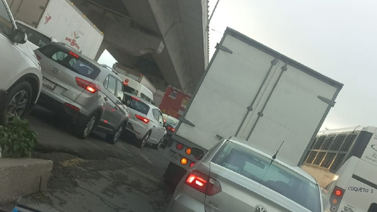 Movilización en la autopista México-Puebla hoy sábado; vías alternas