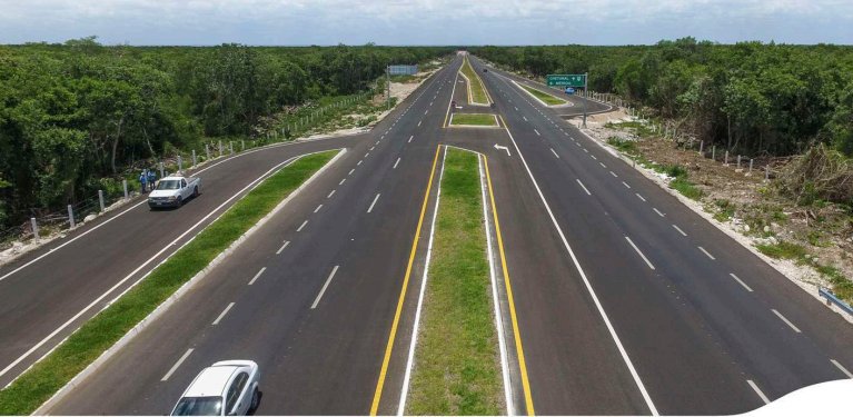 Ángeles Verdes brindan apoyo gratis para los conductores en carreteras de México