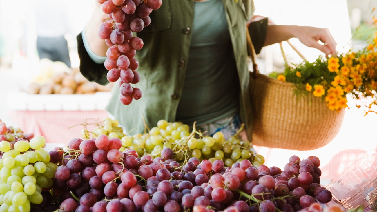 Cena de Año Nuevo más cara en CDMX; kilo de uvas alcanza hasta 160 pesos en mercados