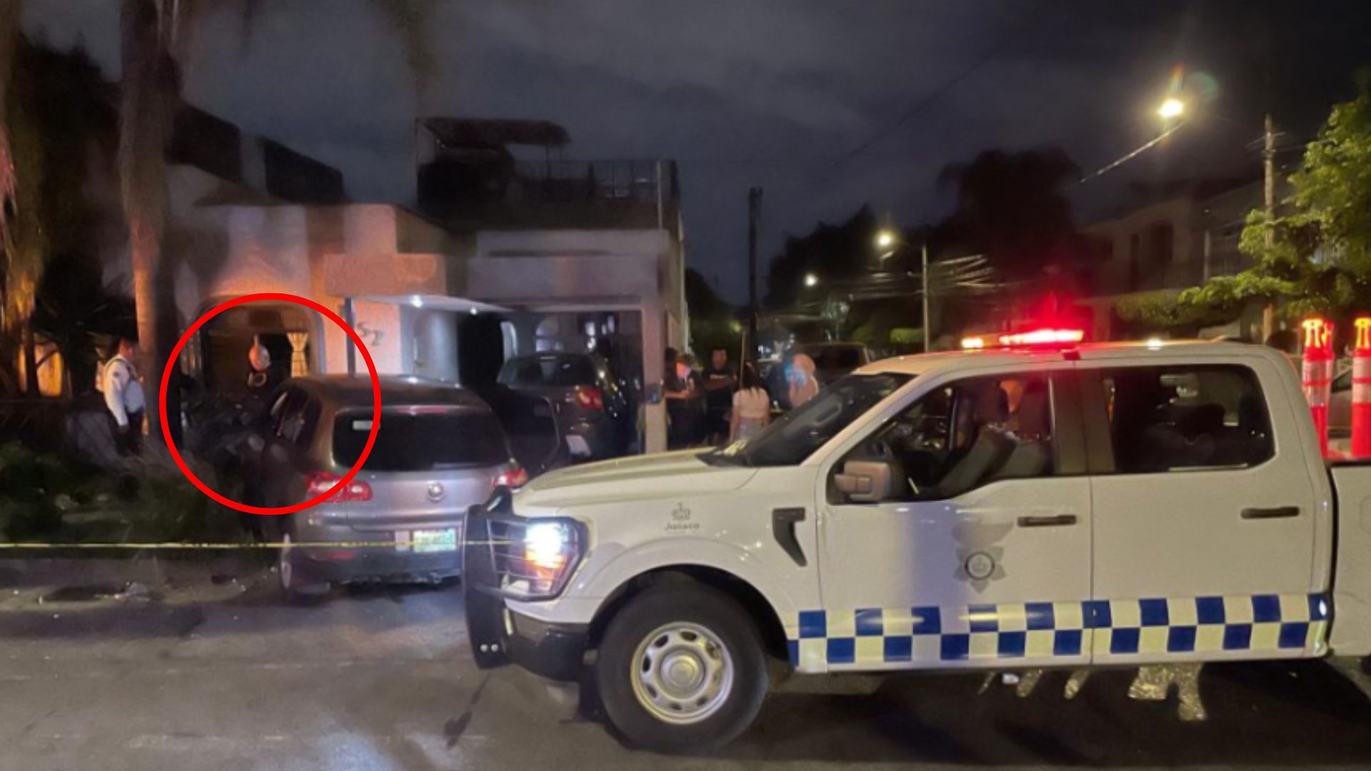 VIDEO | Camioneta se estrella contra una casa HOY en la colonia ...