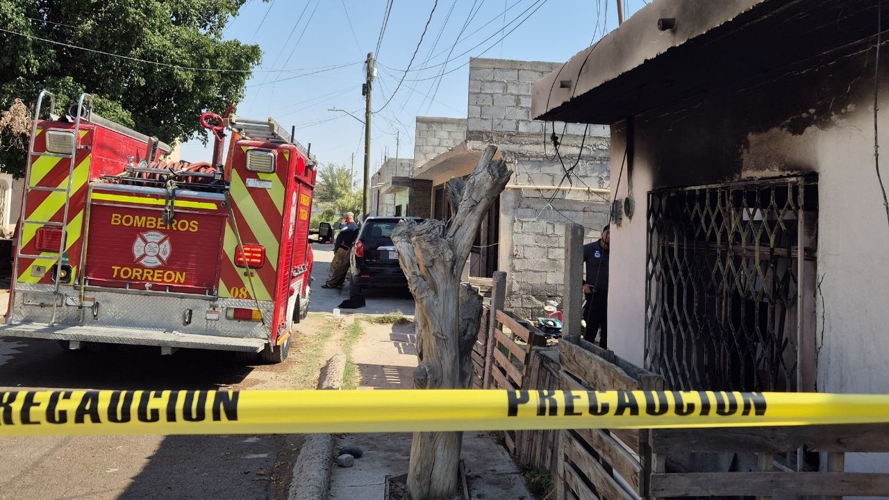 Torreón: Incendio en casa deja a mujer y sus hijos graves en San Antonio