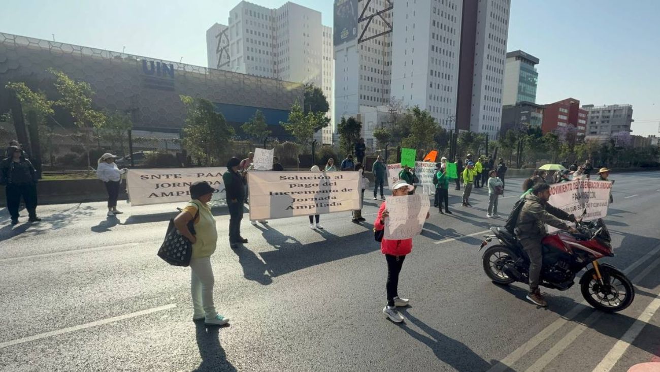 CNTE y activistas colapsan calles de CDMX hoy con bloqueos y manifestaciones