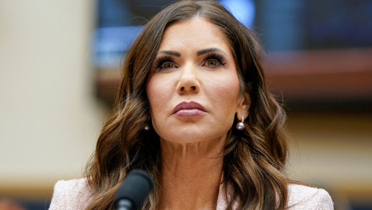 Tras comparecencia en el Congreso, Trump despide a Kristi Noem