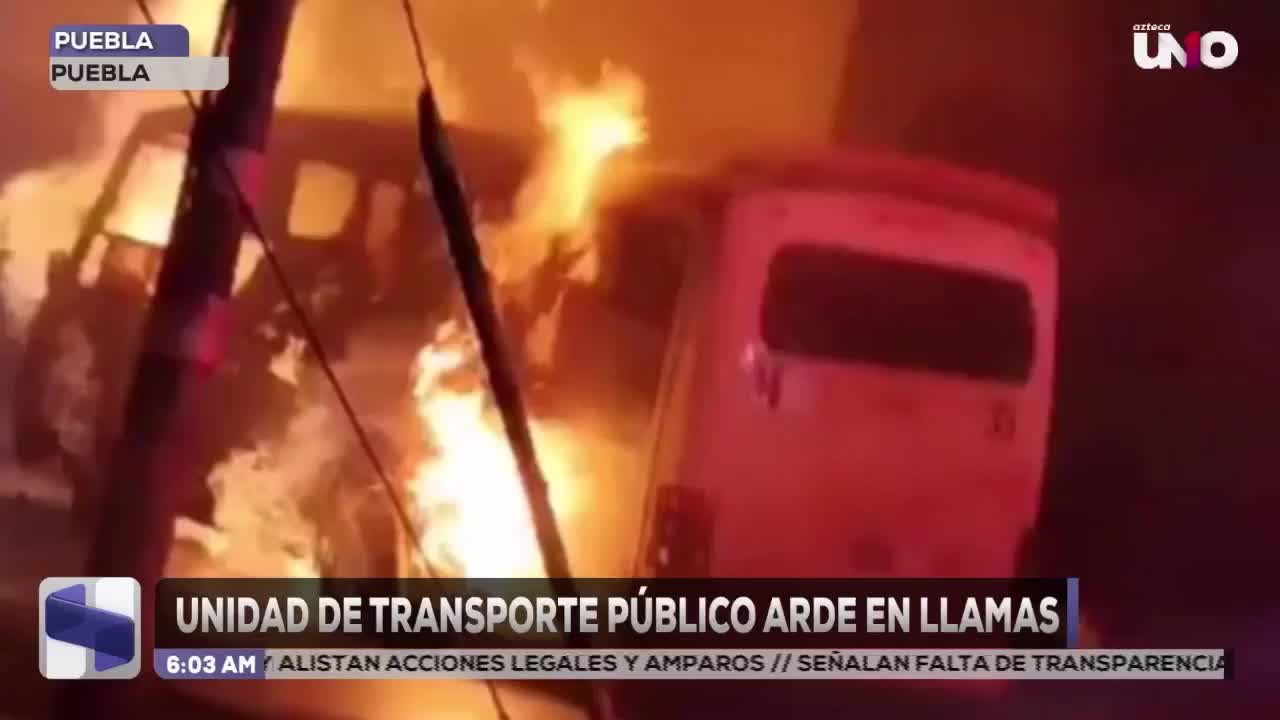 Unidad de transporte público arde en llamas en San Baltazar Campeche