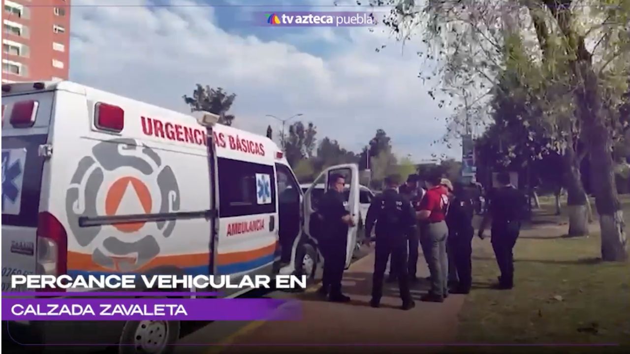 Patrulla se impacta contra automóvil en la calzada Zavaleta HOY; así se ve la zona