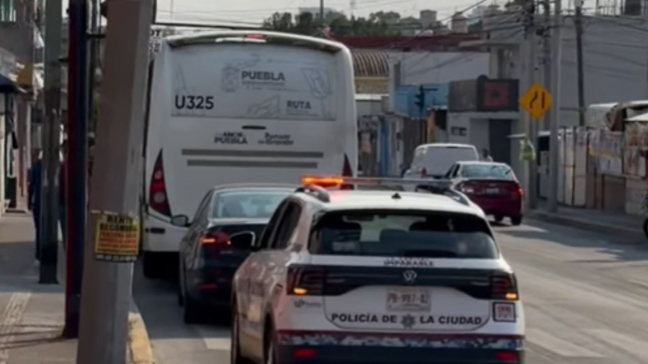 Frenado del RUTA genera movilización en Puebla hoy; así alertó a pasajeros en la 11 Sur