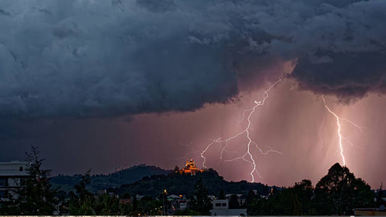 Alerta meteorológica en México hoy: Tormenta severa y granizadas golpearán a Puebla