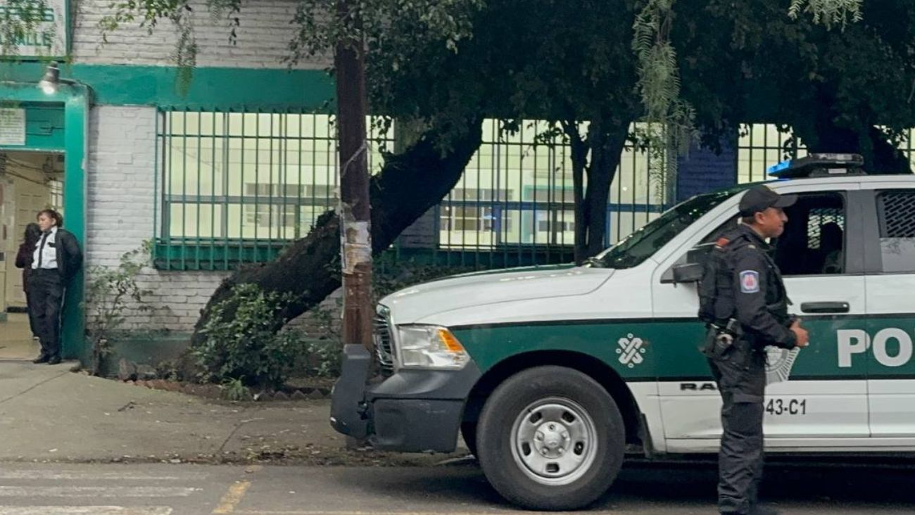 Muere alumna del Colegio de Bachilleres por balacera desatada afuera de escuela en Acapulco