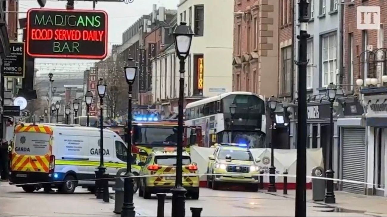 VIDEO: Fatal accidente de autobús deja un muerto y varios heridos en Irlanda