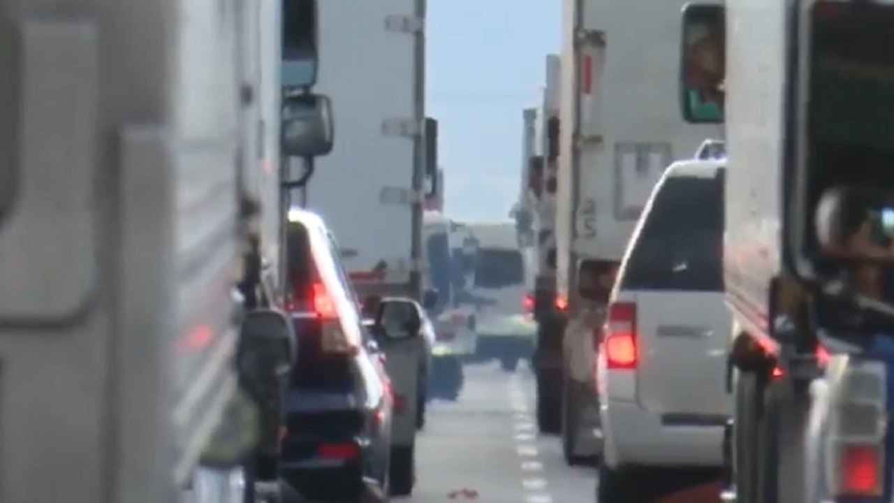 Reportan TRÁFICO pesado en la autopista México-Puebla hoy sábado; hay cierre