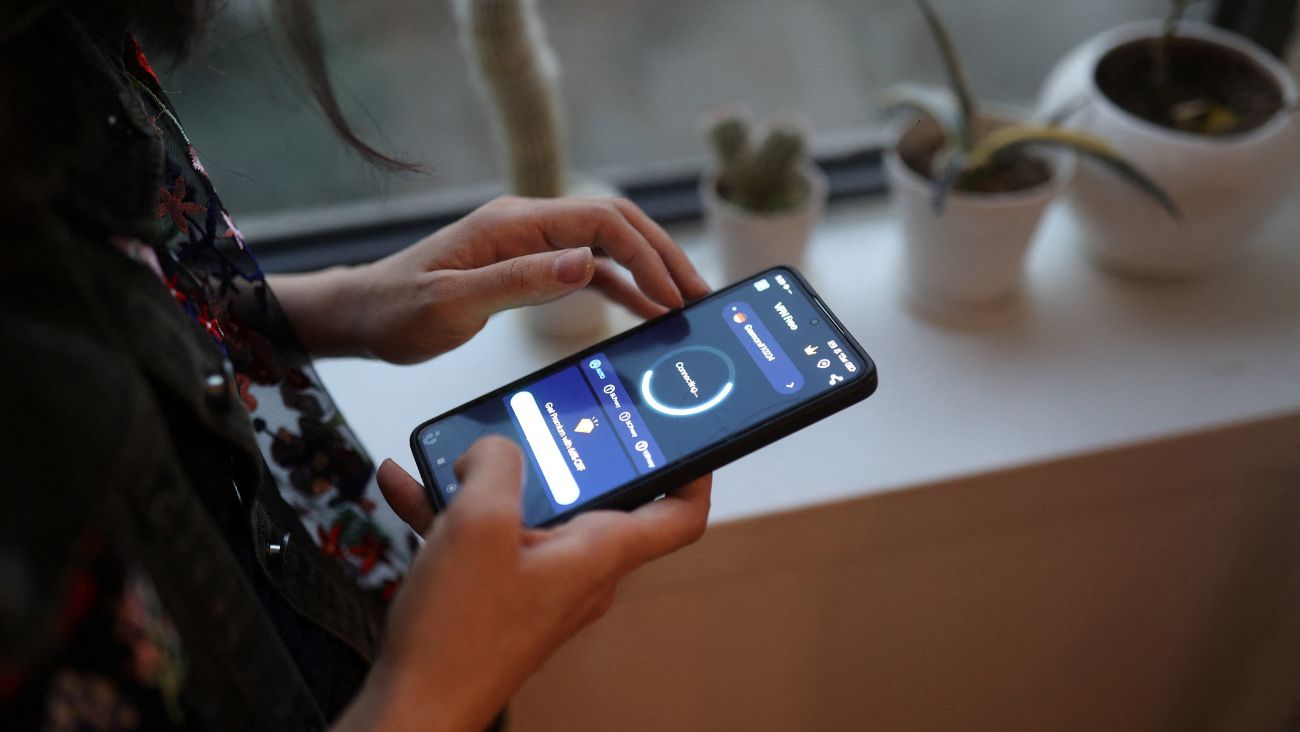 PHONBIE: LA EPIDEMIA SILENCIOSA QUE ESTÁ AFECTANDO A LOS JÓVENES.