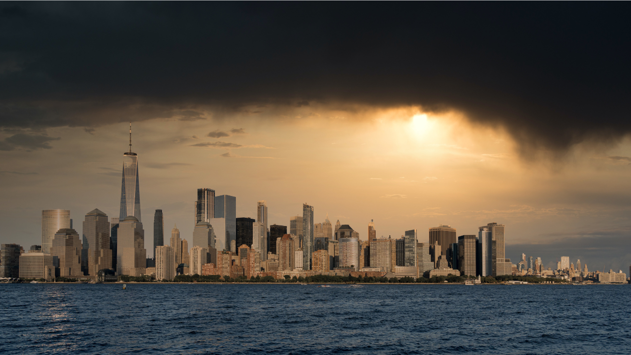 Impacto Doble: Huracán y tormenta invernal amenazan Nueva York