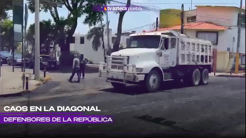 Caos en la Diagonal Defensores de la República y la 15 de Mayo hoy sábado