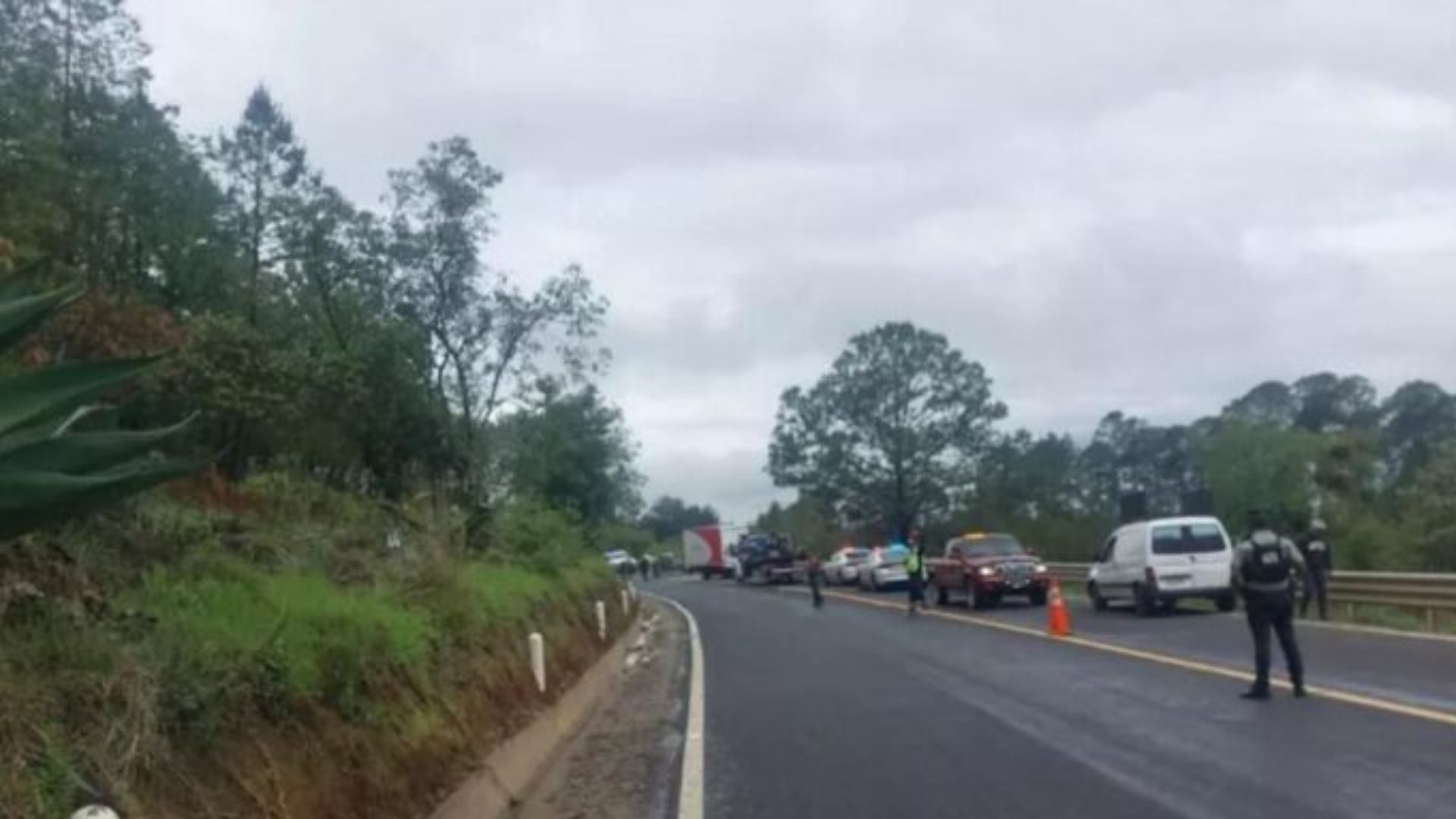 Cierre parcial por accidente en la carretera Apizaco-Tejocotal hoy