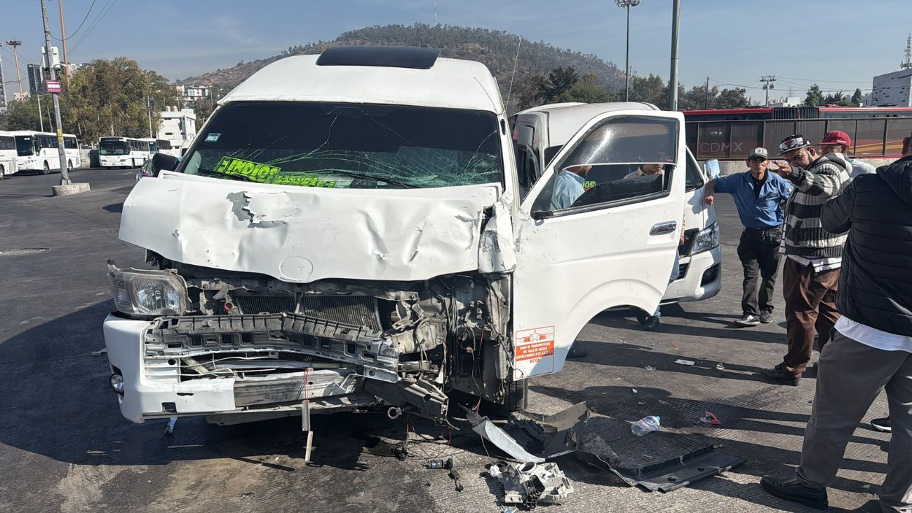 Fuerte choque de combis en CETRAM Indios Verdes deja varios lesionados