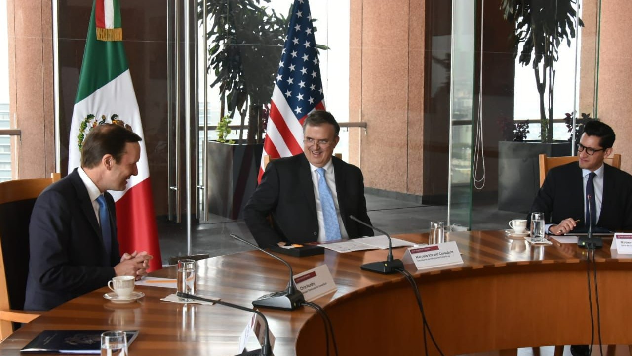 Ebrard se reúne con delegación de Congreso de Estados Unidos
