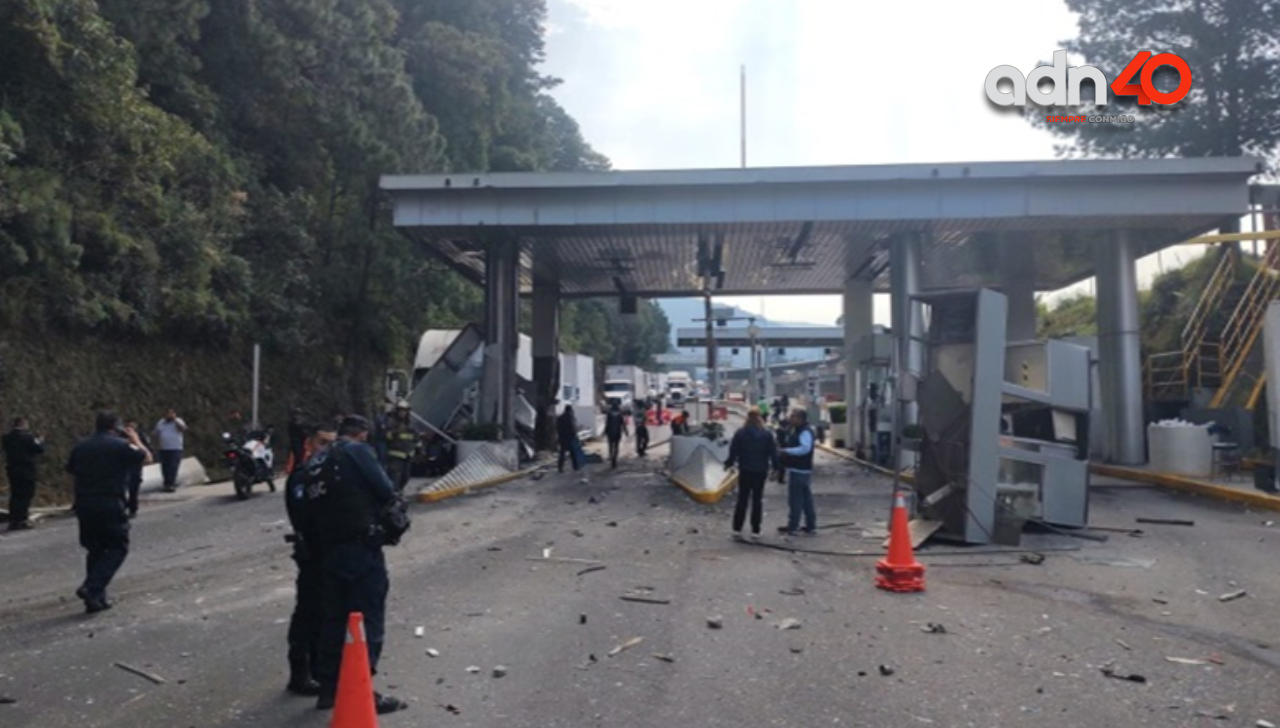 Tráiler se queda sin frenos y choca con autos en la autopista México-Toluca