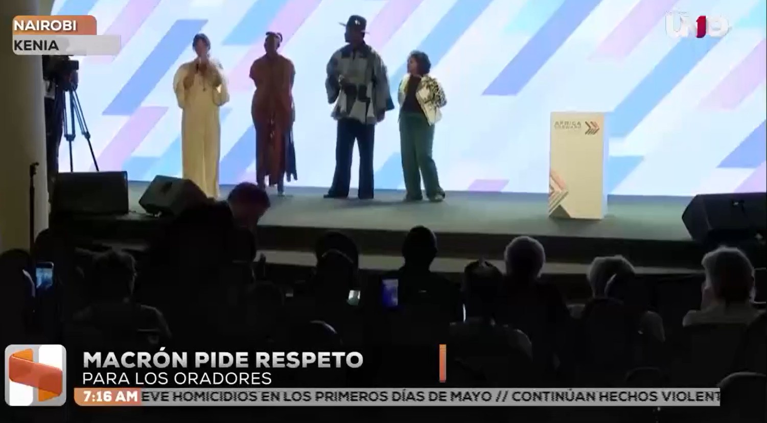 Macrón pide respeto para los oradores en la Cumbre África; así se vivió el momento